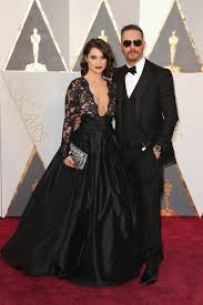 The stars are at the dolby theatre in los angeles, where the academy awards ceremony has been held laura dern greets billy porter on the oscars red carpet on sunday, february 9. Oscars 2016 Fashion Live From The Red Carpet At The Academy Awards Vogue