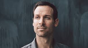 Andrew Horn's Instagram, Twitter & Facebook