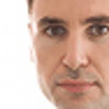 Vincent Moss's Instagram, Twitter & Facebook