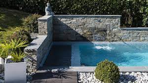 la piscine paysagee par l esprit piscine 7 x 3 m font plat 1 50 m escalier d angle photo fabien delairon piscine paysage lieux
