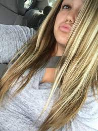 I Want My Hair Like This Again Brown Underneath Heavy Blonde Highlights On Top Heavy Blonde Highlights Brown Hair With Blonde Highlights Blonde Highlights