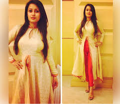 Slide 3 Hrithik Roshan S Sister In Agneepath Is 21 Now And This Is How She Looks She is the cousin of actress divyanka tripathi. hrithik roshan s sister in agneepath