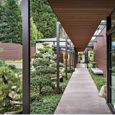 A Seattle Home Lets Its Landscape Take The Lead Luxe Interiors Design Japanese Garden Courtyard Garden Seattle Homes