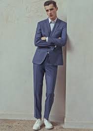 De plus en plus familiarisé avec les tendances de mode, le gentleman qui se respecte parle mode comme un pro. Looks Homme De Fursac Printemps Ete 2021 Costume Et Pret A Porter Homme Fursac Mode Homme Look Homme