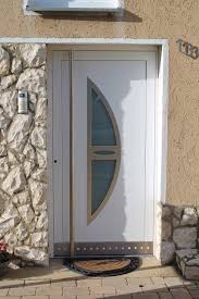 Elegante Hauseingangstur Mit Edelstahl Und Satiniertem Glas Bogetec Metallbau Gmbh Hauseingangsturen Satiniertes Glas Metallbau