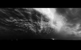 Widescreen, ultra wide & multi display desktops : Breathe Nature And Art Collide In This 8k Black And White Time Lapse