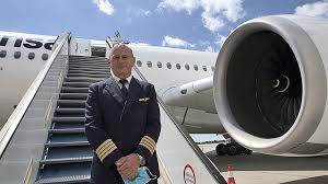 Bayerns ministerpräsident markus söder hat große bauchschmerzen, andere sind schlichtweg empört: Stillstand Statt Hohenflug Der Flughafen Munchen Dokthema Br Fernsehen Fernsehen Br De