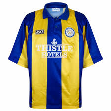Football kit archive is the state of art archive for the history and evolution of football kits, or if you prefer it, soccer jerseys. Asics Leeds United 1993 1994 Away Trikot Gebrauchter Zustand Good Gr Xxl
