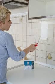 Repeindre Le Carrelage D Une Credence De Cuisine En 2020 Repeindre Carrelage Credence Cuisine Carrelage