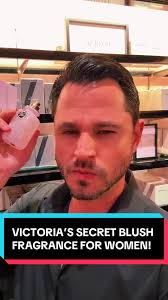 LADIES, CHAMPAGNE APPLE 🍎 & HONEY 🍯 BODY MIST FROM BATH & BODY WORKS...