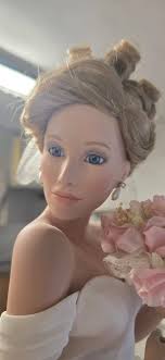 1997 The Ashton-Drake Galleries "Summer Dream" Bride Doll  20"