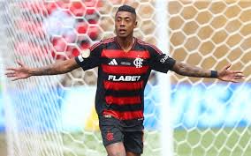 Bruno Henrique: 7 anos de conquistas no Flamengo e homenagem histórica