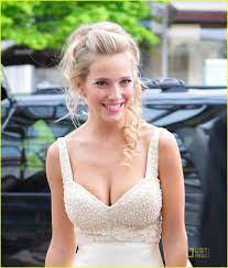 Check spelling or type a new query. Michael Buble Second Wedding With Luisana Lopilato Michael Buble Luisana Lopilato Vancouver Wedding 02 Photo Luisana Lopilato Model