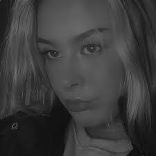 Caitlin Caldwell's Instagram, Twitter & Facebook