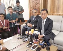 Acara rasmi kerajaan negeri sabah. Shafie Yakin Ada Wakil Sabah Di Persekutuan Utusan Borneo Online