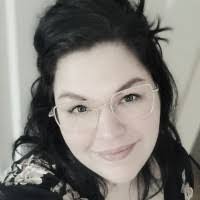 Stephanie Mailloux's Instagram, Twitter & Facebook