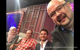 Harith iskander bin musa (born 7 august 1966) is a malaysian actor and comedian. Musa Ibrahim Harith Iskander Bertaubatlah Tak Ada Akal Langsung Azza Yatt Hamzah The Parents Of Harith Iskander Are Farida Jane Musa Musa Ibrahim Ant Cuba