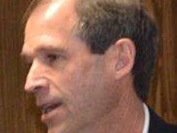 Lahnert: AISD's quiet Hunnicutt will be missed