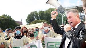 Mitten in der pandemie und mitten in der ferienzeit ist ein streik. Gdl Streik Versagt Das Tarifeinheitsgesetz Tagesschau De