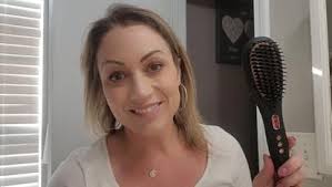 Amazon.com : 2023 New Negative Ion Hair Straightener Styling Comb, 5 Temp  Settings 2 in 1 Hair Straightener Brush and Curler, Portable Electric  Straightening Comb 10s Fast Heating & Anti-Scald for Women