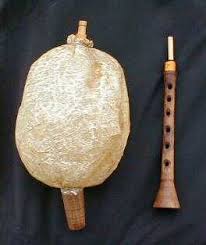 La Vesse Ou La Veze A Mi Chemin Entre La Cornemuse Et La Muse Cet Instrument Tient Son Nom Du Fait Que L Musique Medievale Cornemuse Cornemuses