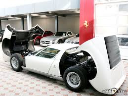Lamborghini Miura P400 S Coupe Auto Salon Singen Mit Bildern Lamborghini Miura Lamborghini Autos