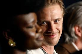 Shaunette Renee Wilson L Boyd Holbrook Foto de stock de contenido editorial 