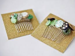 May 23, 2021 may 15, 2021 by steve smith. Embellish Hair Combs With Vintage Buttons Hgtv