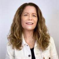 Mary Alderete's Instagram, Twitter & Facebook