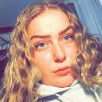 Penny Lesperance's Instagram, Twitter & Facebook