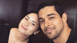 Demi was found unconscious at her home following a suspected overdose. Wilmer Valderrama Visits Demi Lovato In The Hospital Youtube