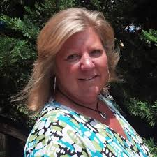 What are some recommendations for hair cut and color?