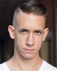 Variations Of The Men S Undercut Haircut Short Hair Undercut Mens Hairstyles Undercut Mens Hairstyles Short