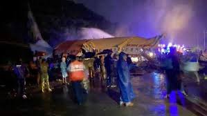 Flight information for mh 191 delhi — kuala lumpur airline mas: Pilots Among 21 Killed After Air India Express Flight Overshoots Tabletop Runway At Kozhikode Oneindia News