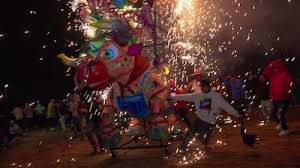 Pirotecnia explota durante fiesta patronal en Temascalcingo, Edomex; reportan varios lesionados (VIDEO)