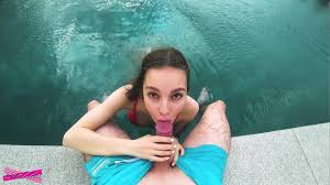 Accidental cum in her pussy near a rooftop swimming pool