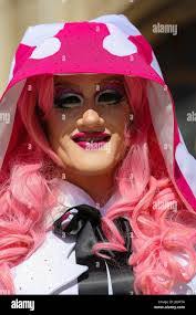 Kitty Powers's Instagram, Twitter & Facebook