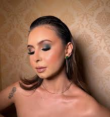 Alejandro Cantero (@alecanteromakeup) • Instagram photos and videos