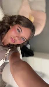 Exploring My College Dorm Room Tour