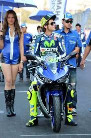 Vale With Yamaha Yzf R3 Circuit Chang Buriram 2015 Wanita Kalimantan Wanita Cantik