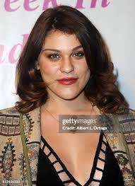 Maya Gordon's Instagram, Twitter & Facebook