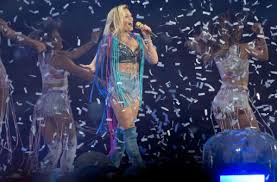 Melde dich zum helene fischer ticket alarm an, um über zusätzliche helene fischer konzerte und helene fischer ticket kontingente informiert zu werden. Schlager Konzert Helene Fischer Kundigt Konzert Im April 2020 An Kultur Stuttgarter Zeitung