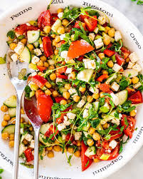 This Chickpea Salad Is A Wonderful Plant Based Meal That Will Fill You Up Without Feeling Dragged Down And Sluggish M Fresh Salad Recipes Chickpea Salad Salad