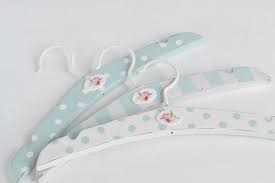 Kleiderbugel 3er Set Kinder Baby Kleiderbugel Shabby Chic Ein Designerstuck Von Yumellie Bei Dawanda Baby Kleiderbugel Kleiderbugel Bugel