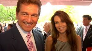 Joe theismann is a 71 year old american football (american) player. Joe Theismann And Robin Theisman Dating Gossip News Photos