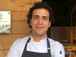 Masterchef Barbaros Yologlu Kimdir Barbaros Yologlu Kac Yasinda Ve Nereli 2020 Master Chef Egitim Kina