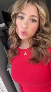 Savanna Ortiz's Instagram, Twitter & Facebook