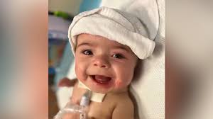 Baylor professor welcomes mother's infant to class