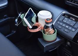 コンビニコーヒー置けない問題 を解決するおすすめカーグッズ4選 車内 収納 コンビニ コーヒー カー