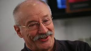 Born 10 february 1933) is a romanian film and stage actor, also known as a civil society activist. Victor Rebengiuc ImplineÈ™te Varsta De 86 De Ani Cum ArÄƒta In TinereÈ›e Click Mobile